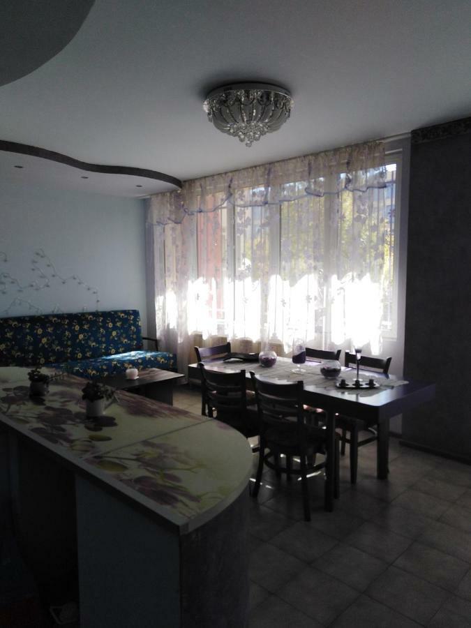 Orchid Apartment กาโบรโว ภายนอก รูปภาพ